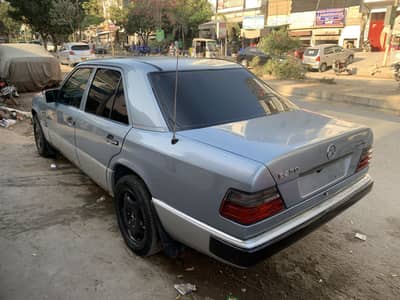 Mercedes W124