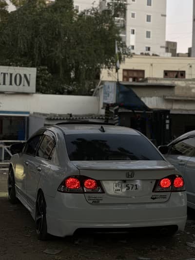 Honda civic reborn 1.8 ug 4 dor clr