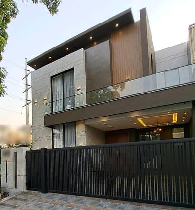 Good Corner 10 Marla House For Sale In DHA Phase 4 - Block EE