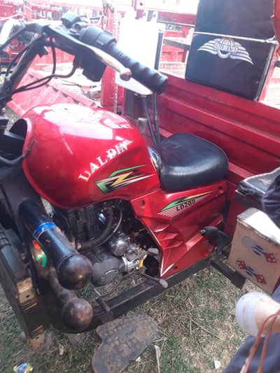 لال دین کمپنی200 سی سی رکشہ