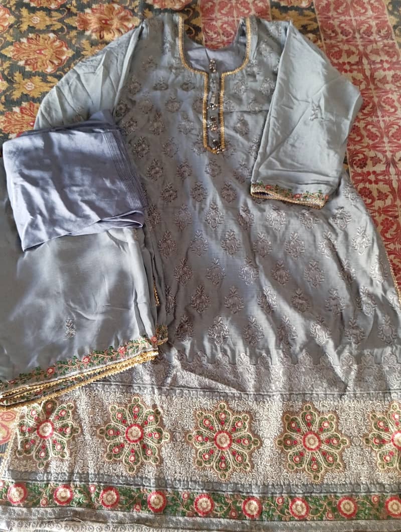 Preloved dresses 2