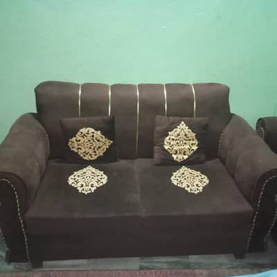 new sofa set good condition 03284824676