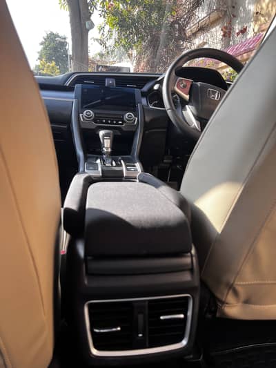 Honda Civic 1.8 i-VTEC Orial