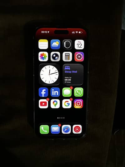 IPhone 16 Pro Max Desert Titanium