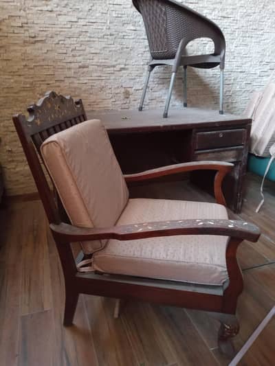 3 and 2 seteer sofa set