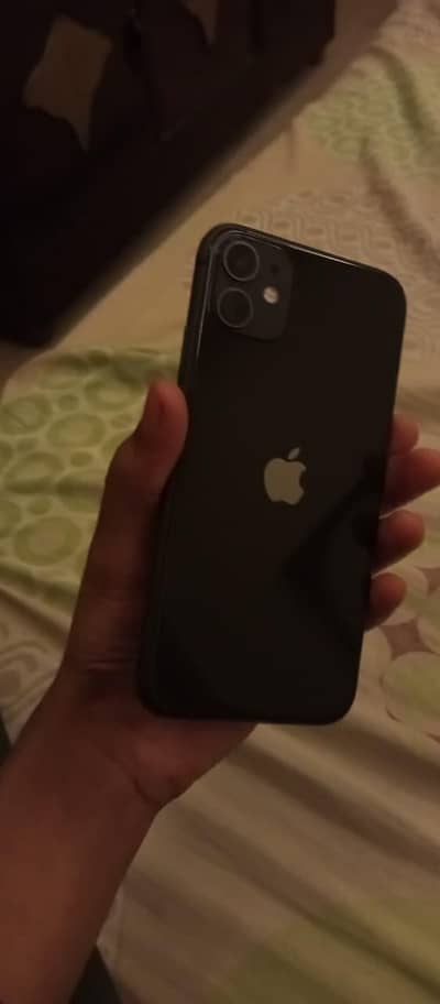 iphone 11 new condition main hai with box