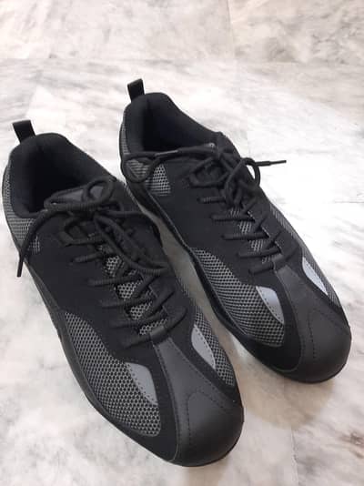 OUTFITTER SNEAKERS (NEW)