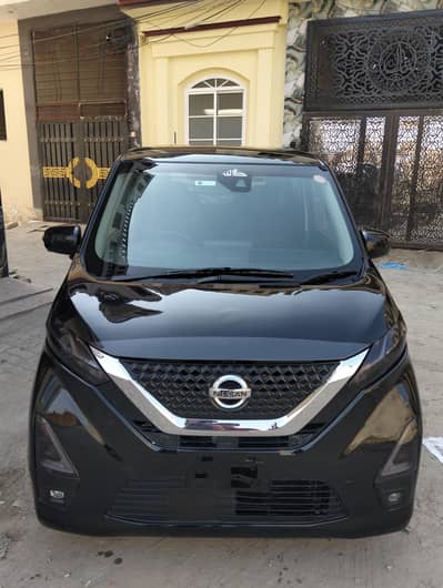 NISSAN DAYZ highway star semi-hybride