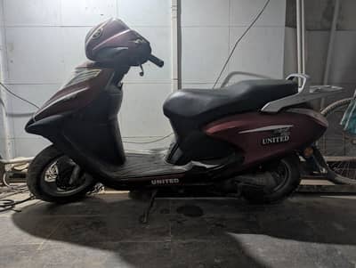 United Scooty 100cc