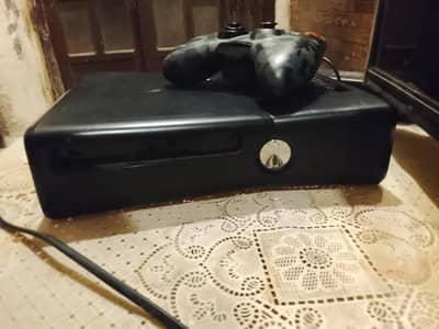 Xbox 360 500 gb with wireless controller with multiple  big games