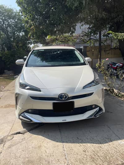 Toyota Prius 2021 A Premium Touring Selection