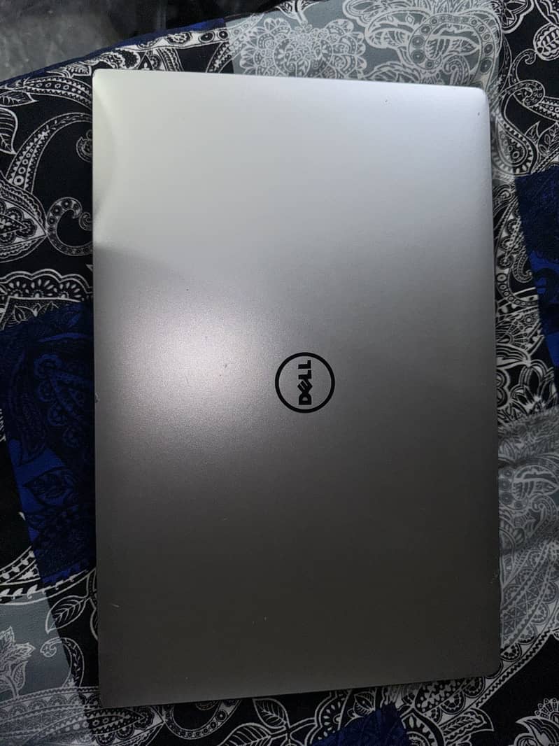 Dell Precision 5510 0