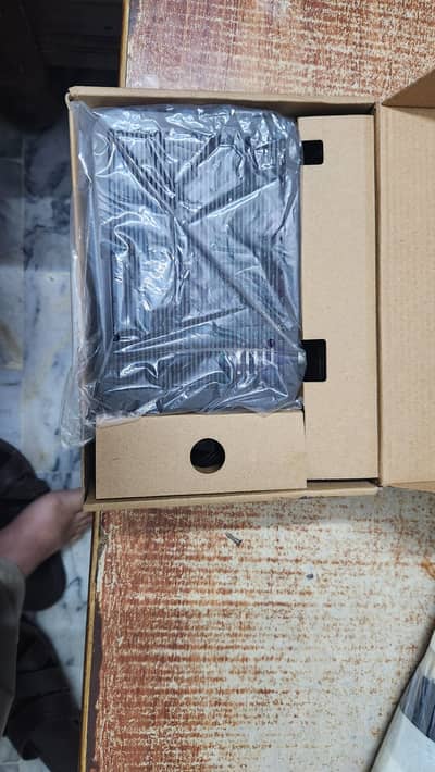 Ptv setlite tv box with accessories