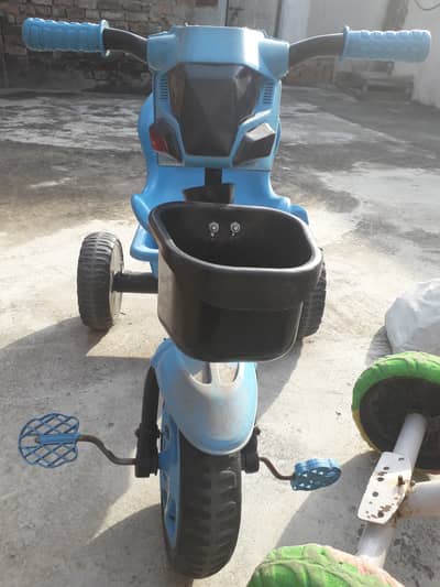 2 kids bycycle for sale