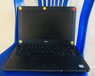 Dell latitude 3380 (core i5,8GB RAM  windows pro 10)- laptop for sale