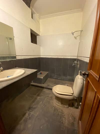 10 Marla VIP Location Fully Marble Tiled House For Sale