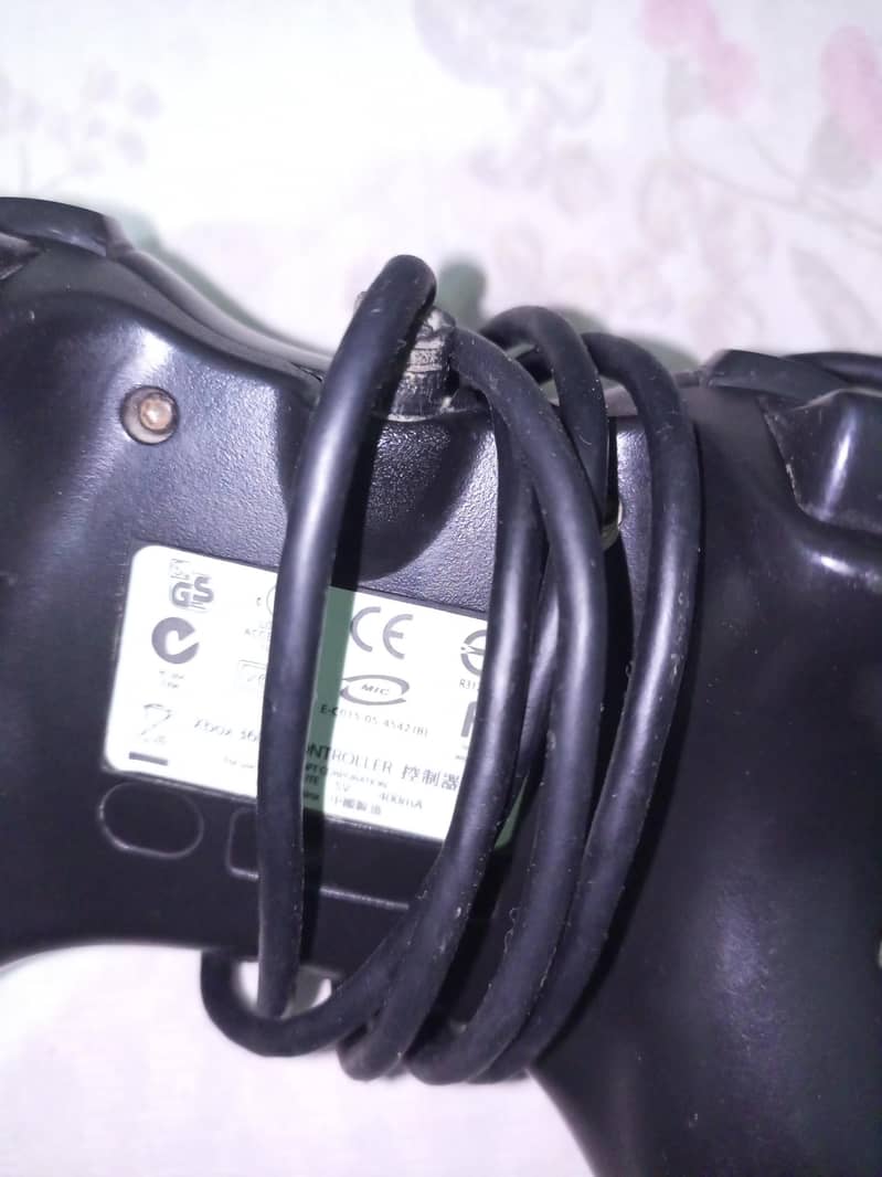 Xbox 360 controllers 2