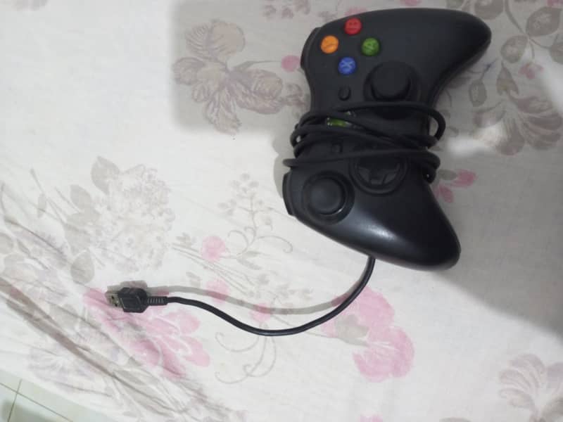 Xbox 360 controllers 3