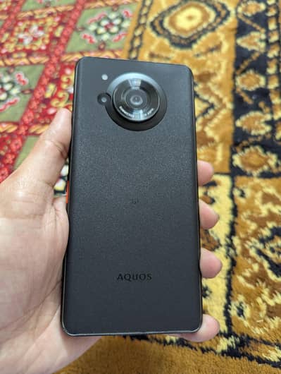 Sharp Aqous R7 -  Gaming King