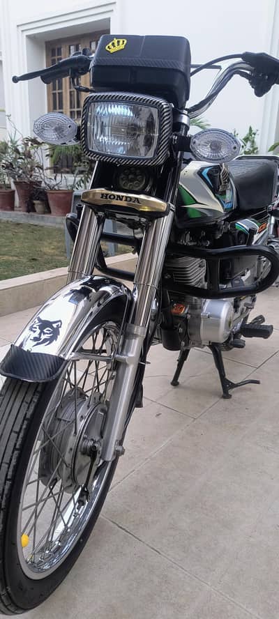 Honda Cg 125 model 2023.10 mahinay ki hay