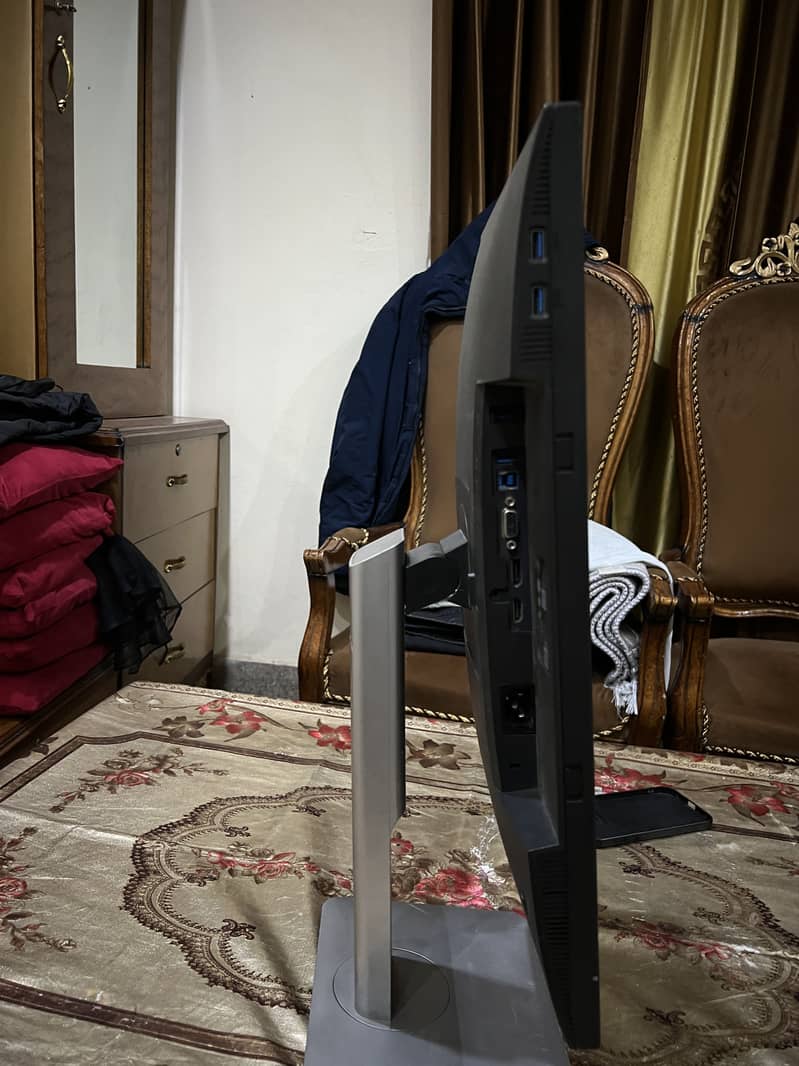 Dell Led border less 2