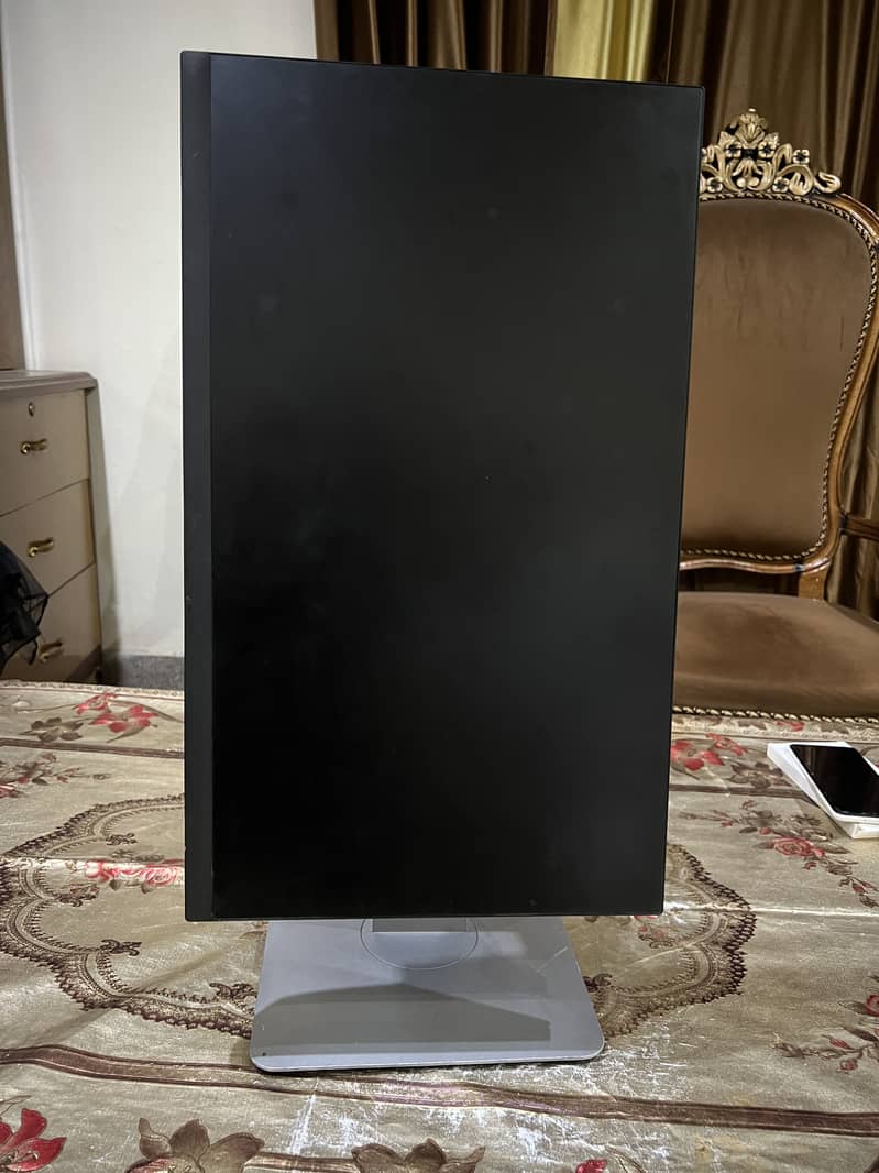 Dell Led border less 5