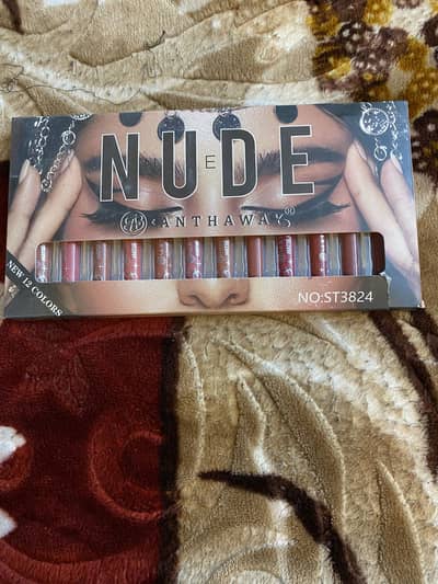 Nude lipsticks
