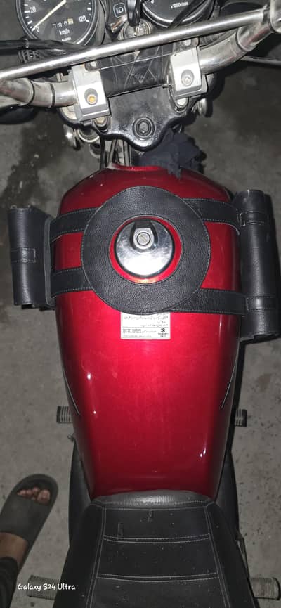 Fuel tank saddle bags (Pure Leather)