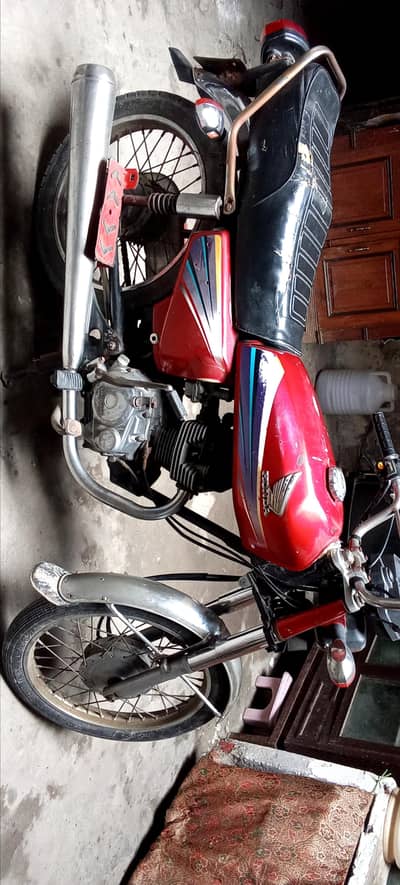 O322*6368*617/OLD IS GOLD HONDA CG 125 MODEL 2O11