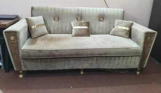 Luxury 5-Seater Sofa Set (Only 10 Months Used) - Excellent Condition
