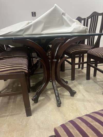 8 seater dining table for sell