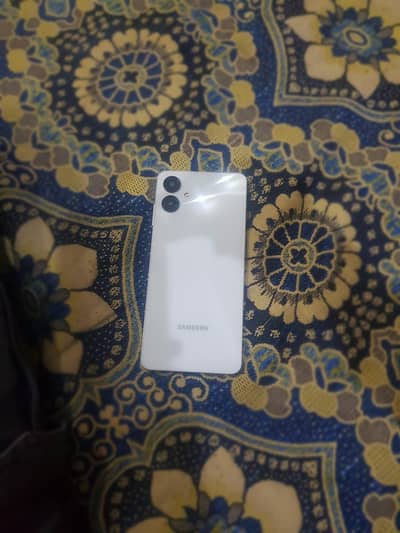 Samsung galaxy a06 with box