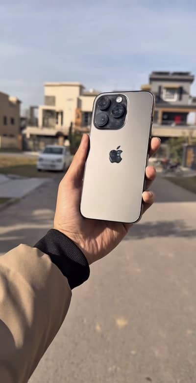 128Gb  condition 10/10.   Waterpack airtight jv.    Battery health 85%