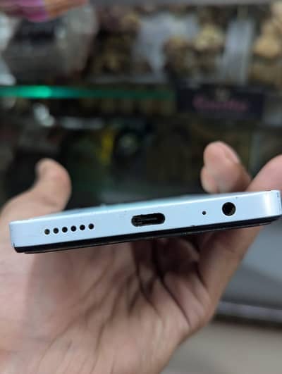 8+8"128 ma ha mobile ma koi msla ne  only mobile ha:03185862986