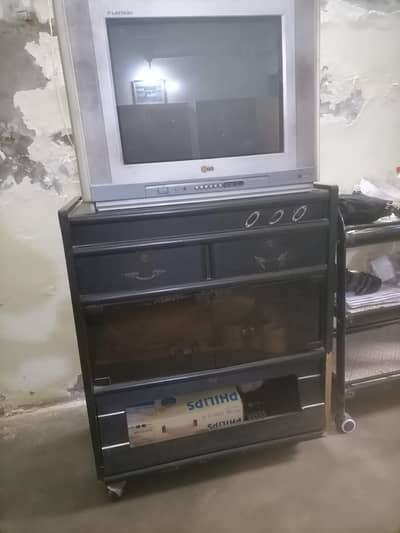 LG TV with trolley in good condition