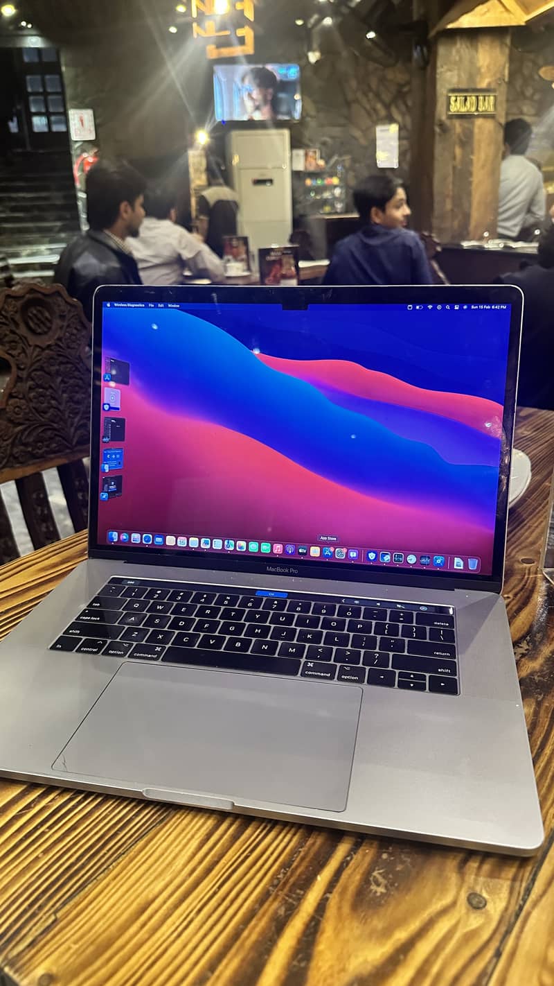 Macbook pro 2017 2