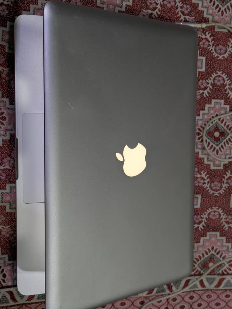 MacBook pro 2012 model 3