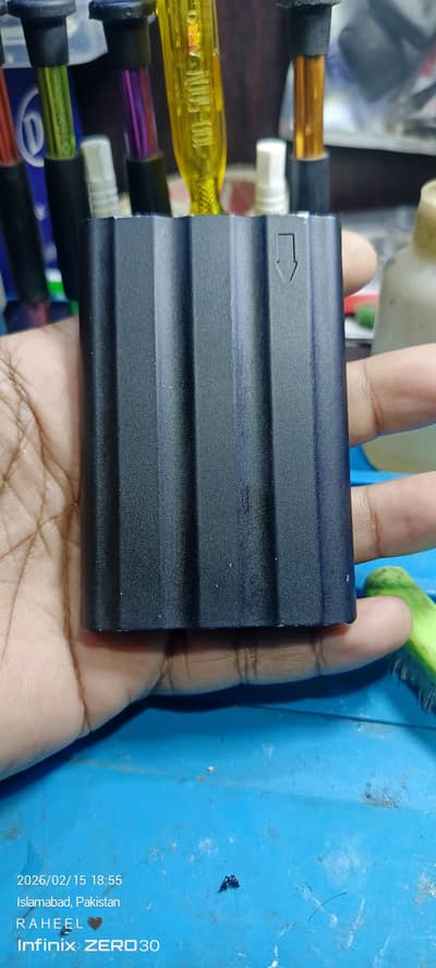 Samsung T9 - 4TB USB 3.2 Gen2x2 Portable SSD