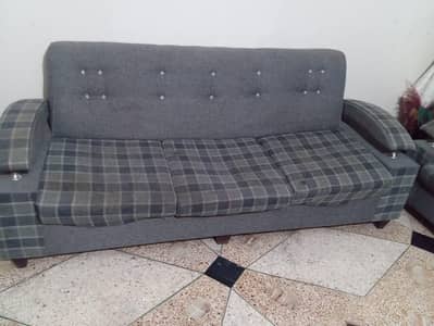 7 seater sofa set selling