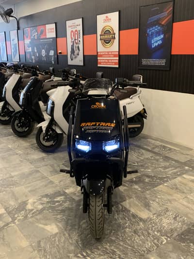 Electric scooty / crown raftaar