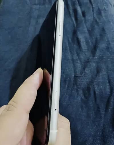 IPHONE 11 PTA APPROVED DUAL SIM