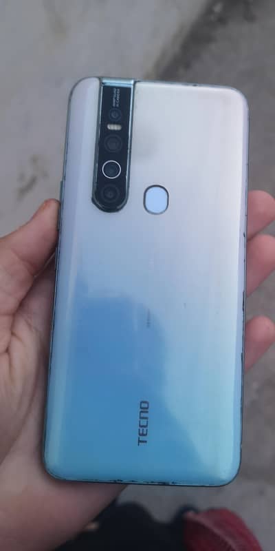 Tecno camon 15 pro 6. . . 128