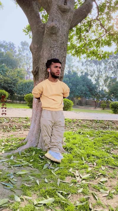 muje job ki zarorat ha plz zaror rabta kary