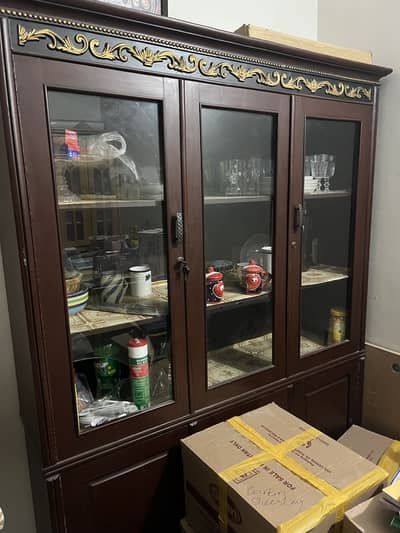 Excellent Showcase used but looks like new