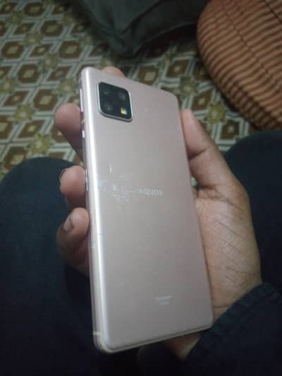 Sharp aquos sense 5G