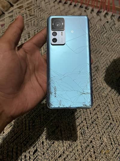 Xiaomi 12t pro Back break otherwise 100% okay