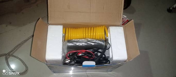 New Double cylinder air compressor/inflator