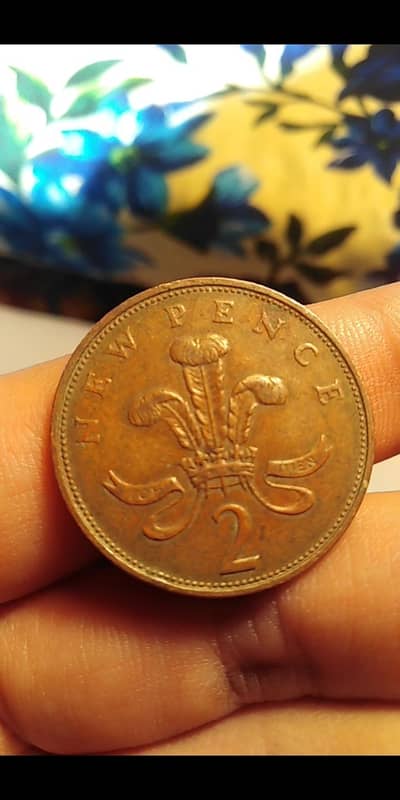 Antique Old Coins 1975  4Lacks