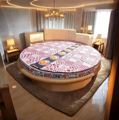luxury Round Bed With New Metrass