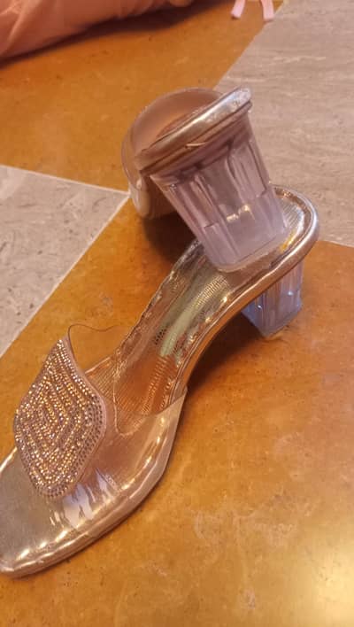 crystal heels sandles excellent condition n white sandles